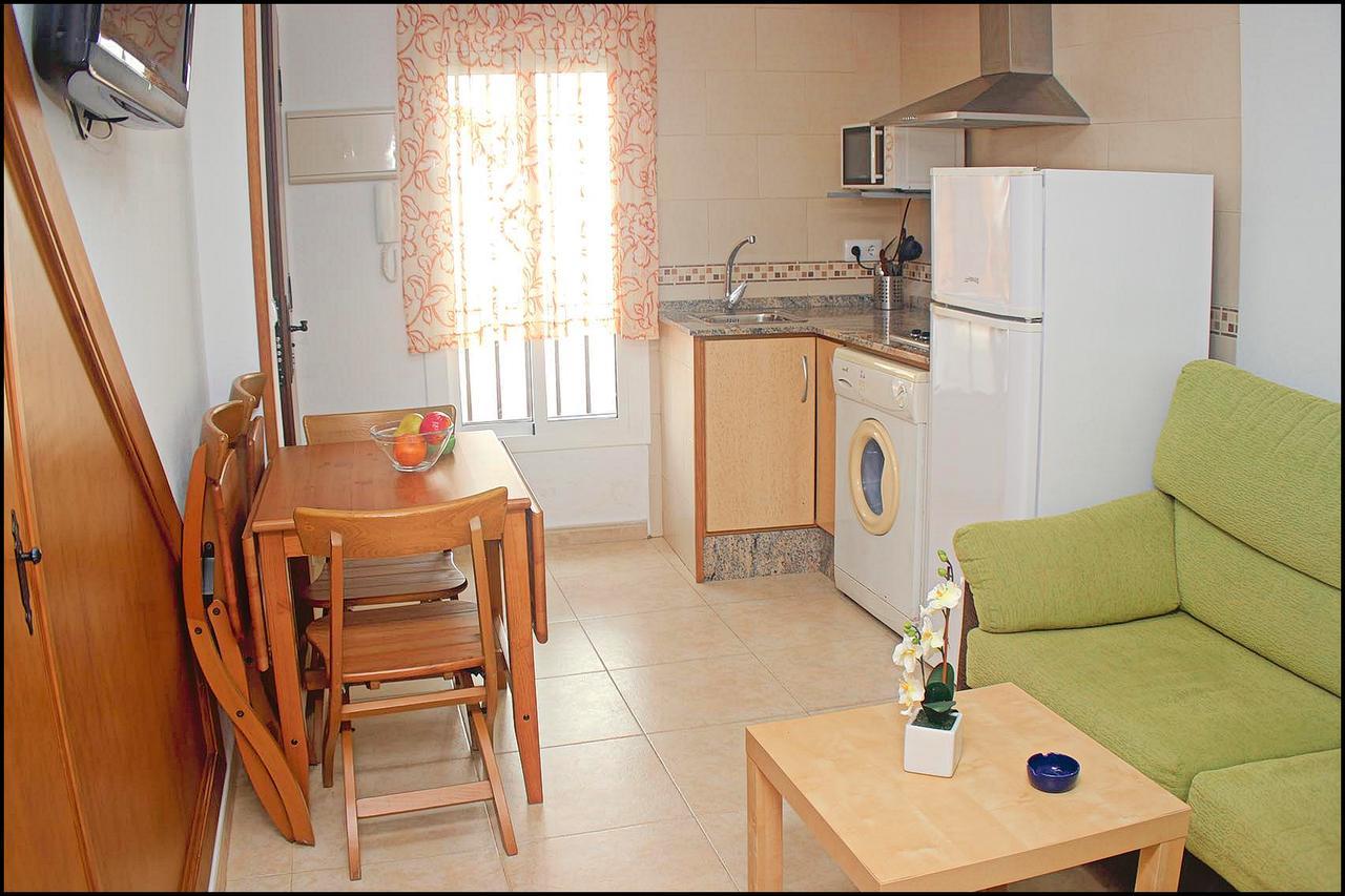Centro Conil Apartment